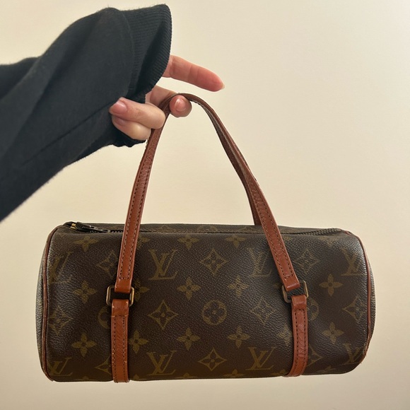 Louis Vuitton Monogram Papillon 26 - Picture 2 of 6